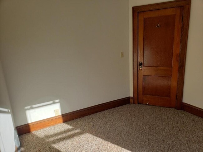 Building Photo - 4707 Behrwald Ave