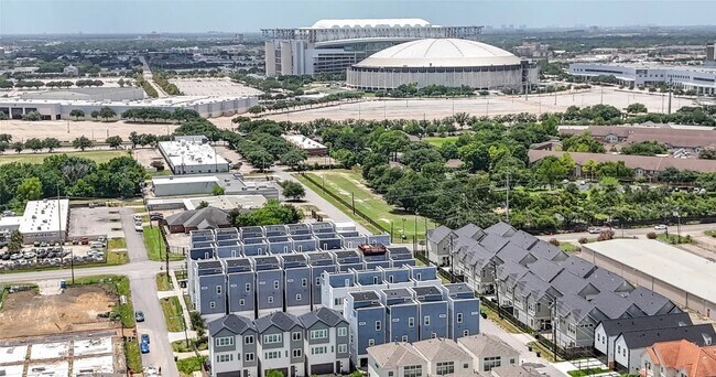 Foto del edificio - 2105 Engelmohr St