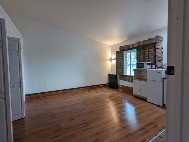 Foto del edificio - 12690 Woodward Dr