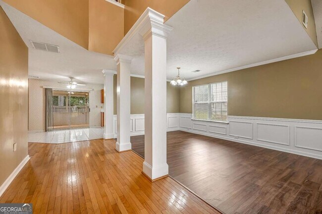 Foto del edificio - 4392 Windmoor Dr NW