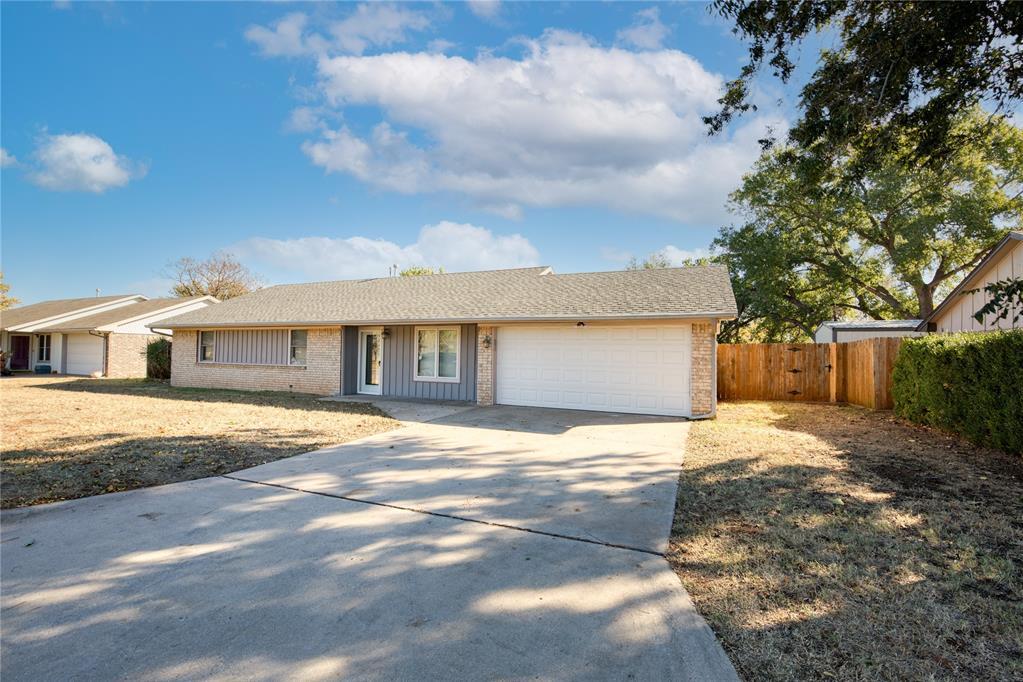 Primary Photo - 2048 W 7th Pl
