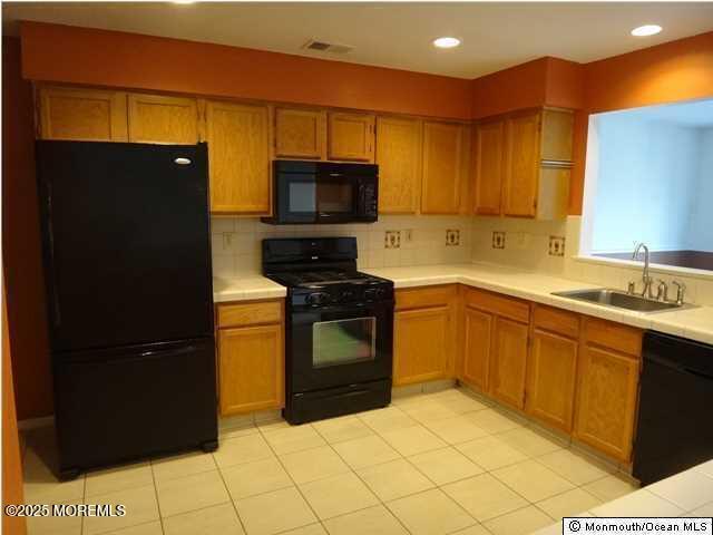 Foto del edificio - 1079 Roseberry Ct