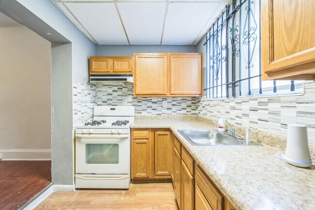 Foto del edificio - 3818 Mount Pleasant Ave
