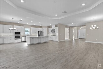 Building Photo - 15492 Rio Ponace Ct