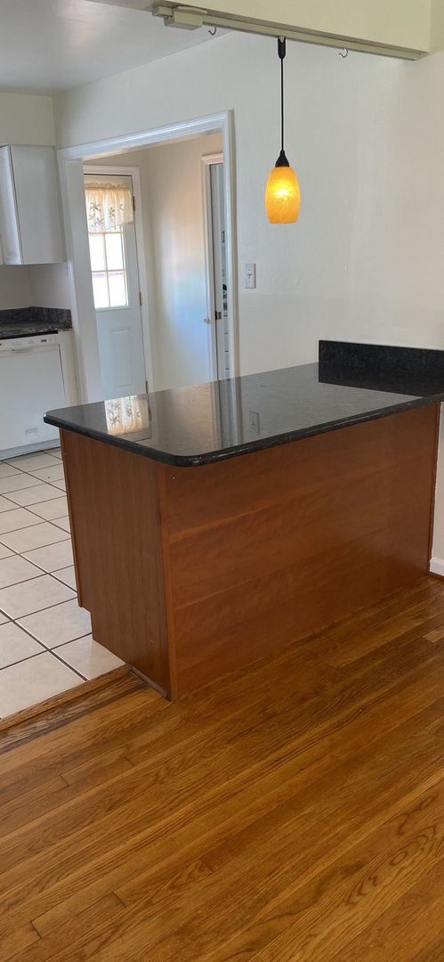 Building Photo - Welcome to this charming 2 story single-fa...