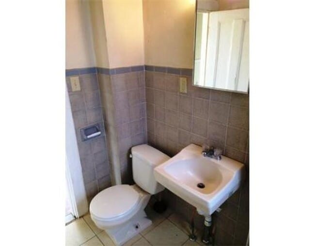 Photo - 12 Baxendale Ave Apartment