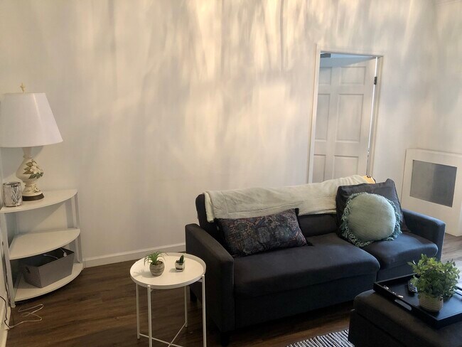 Foto del edificio - 328 E 53rd St