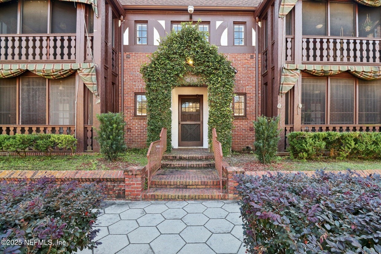 Foto principal - 2160 Forbes St