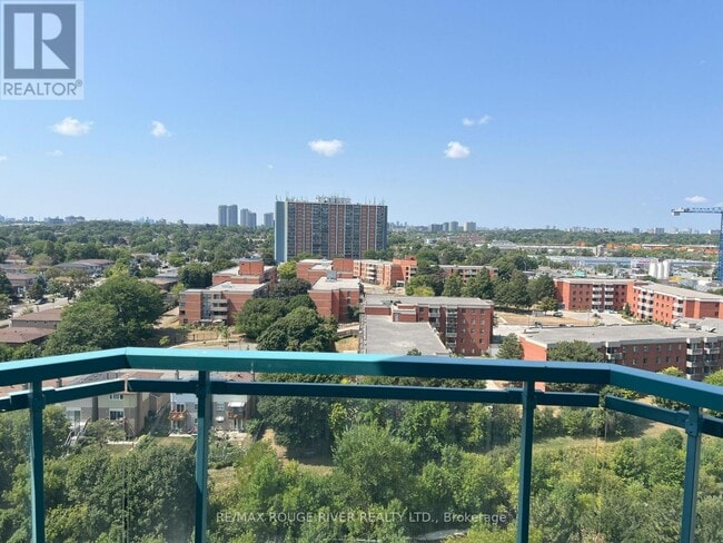 Photo du bâtiment - 4727-4727 Sheppard Ave E