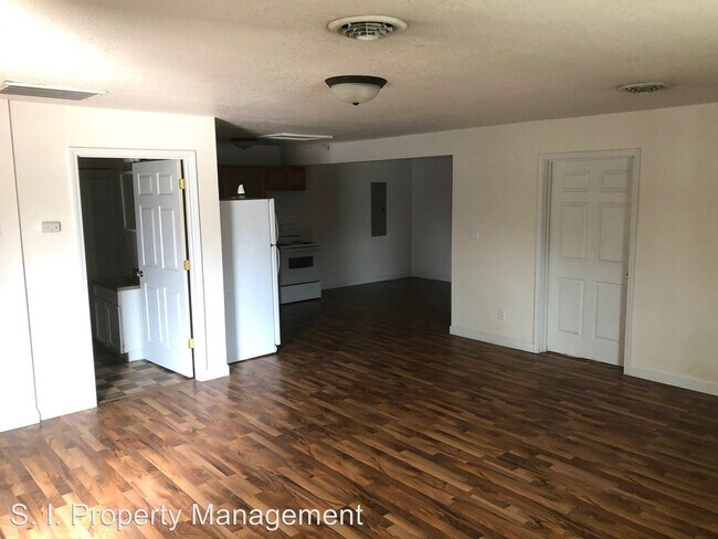 Building Photo - 2 br, 1 bath Apartment - 2047 US Hwy 51