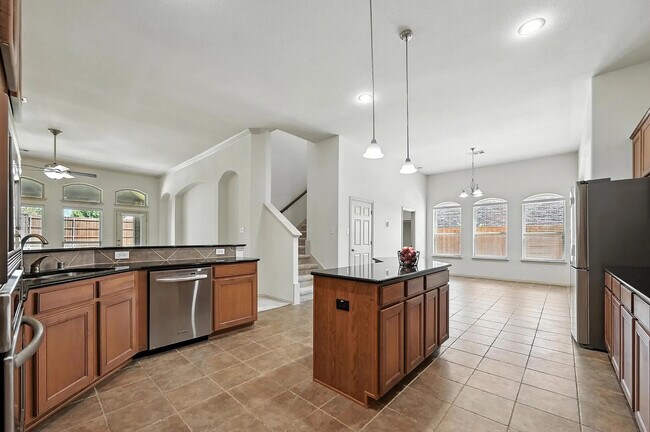 Foto del edificio - Room in House on Smoke Tree Dr