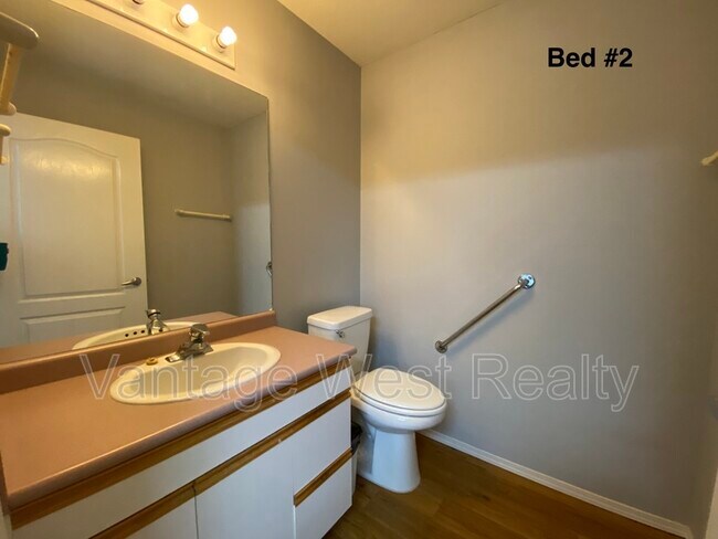 Photo du bâtiment - 453-453 Morrison Ave