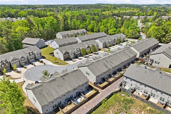 Foto del edificio - 2730 Kemp Ct