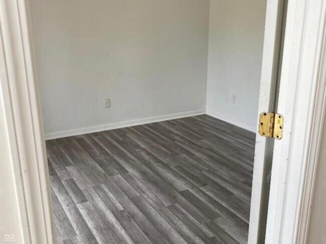 Foto del edificio - 5370 Forest Pine Ln