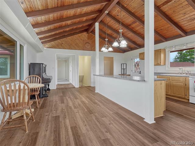 Building Photo - 4865 Crowfoot Valley Rd