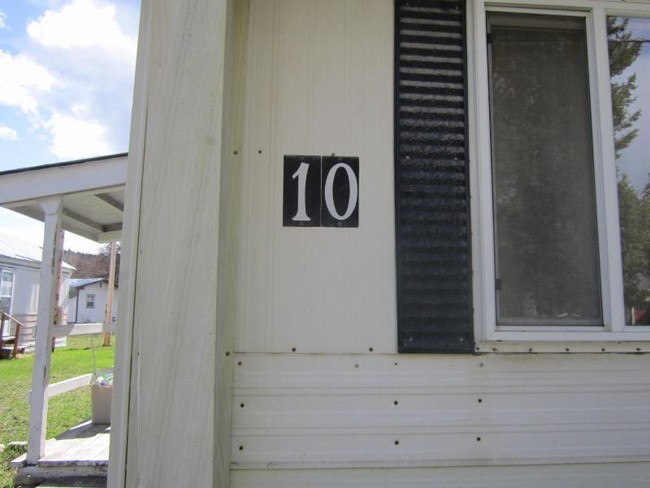 Building Photo - 142 Spencer Rd, #10