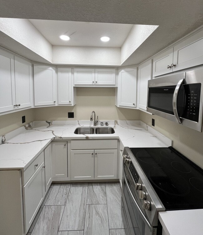 Photo - 17 E Ruth Ave Apartment