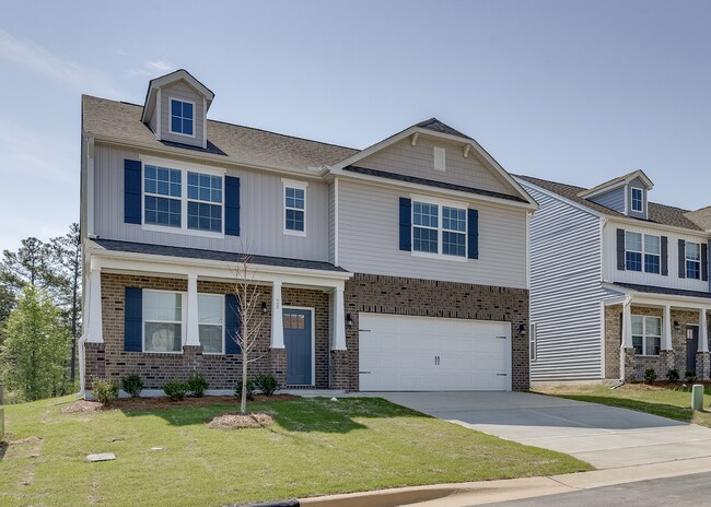 Foto del edificio - Spacious 4-Bed Gem with 2.5 Baths in Fuqua...