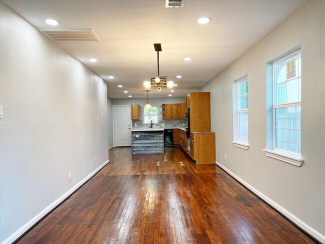 Foto del edificio - 3518 Griggs Rd