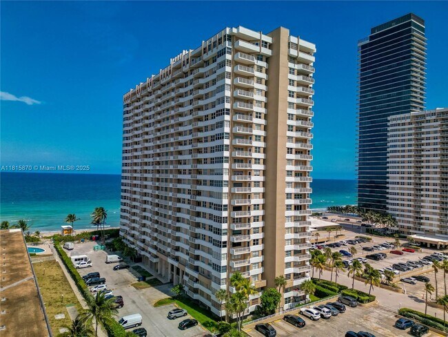 Foto del edificio - 1950 S Ocean Dr