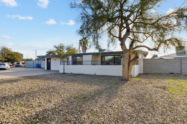 Building Photo - 4539 N 29th Dr