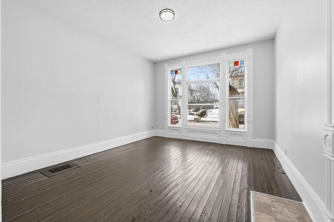 Foto del edificio - Fox Property Services