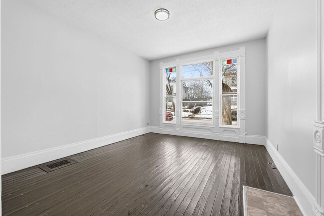 Building Photo - Fox Property Services