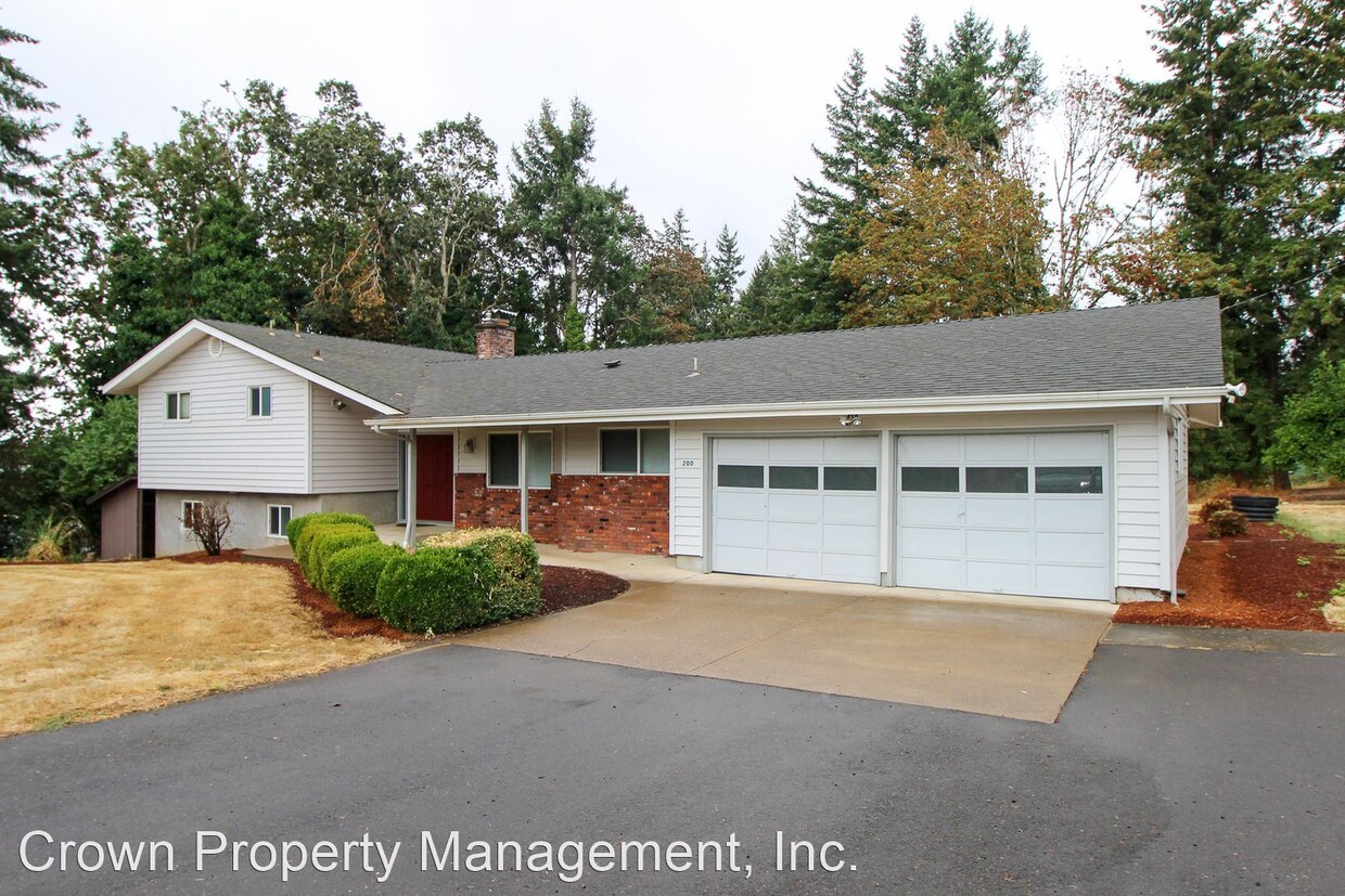 Foto principal - 3 br, 2.5 bath House - 200 Fern Ridge Rd SE