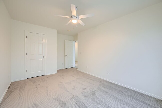 Foto del edificio - Fountain Townhome