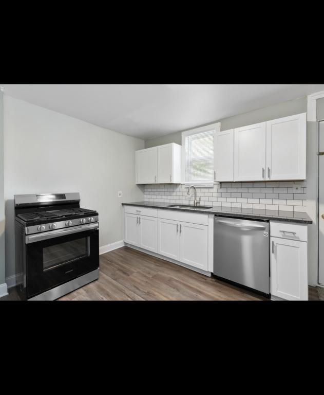 Building Photo - 327 S Wayne Ave
