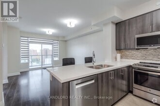 Building Photo - 25-1725 Fontenay Ct
