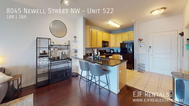 Foto del edificio - 8045 Newell St