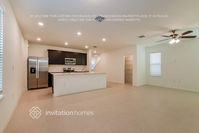 Building Photo - 5837 Sagebrush Aly