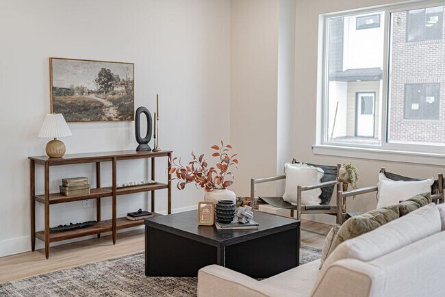 Foto del edificio - 455 Blue Spruce