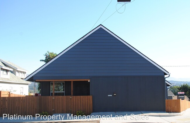 Building Photo - 541 S Walker Ave