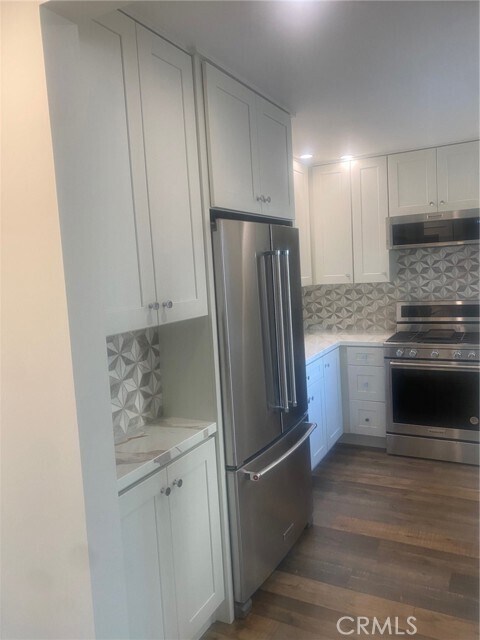 Building Photo - 8866 Tulare Dr