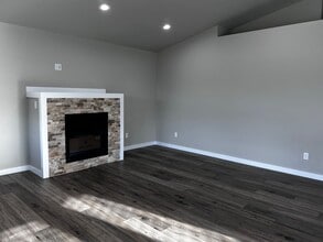 Building Photo - 207 S Razor Clam Dr SW