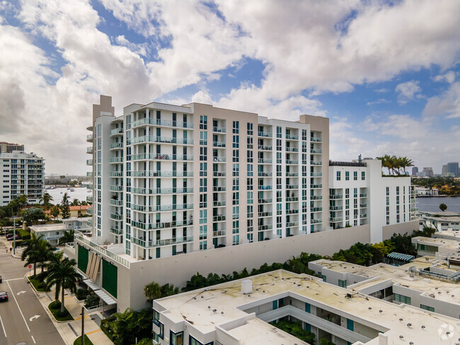 Building Photo - Tiffany House