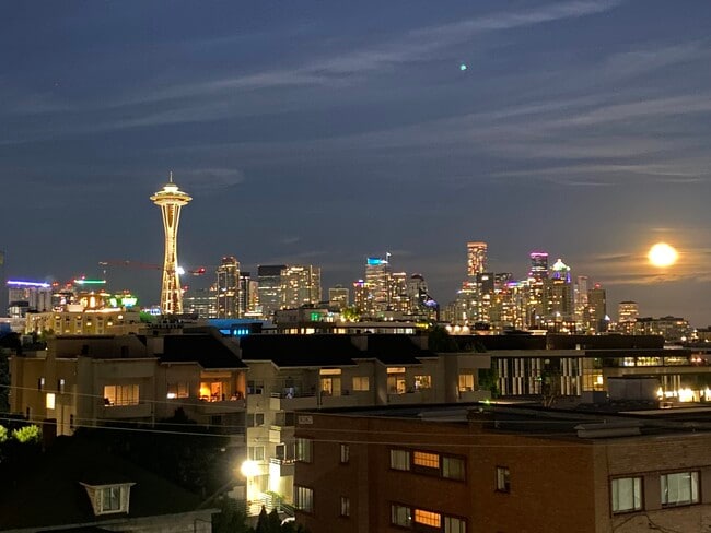 Foto del edificio - 415 W Mercer St