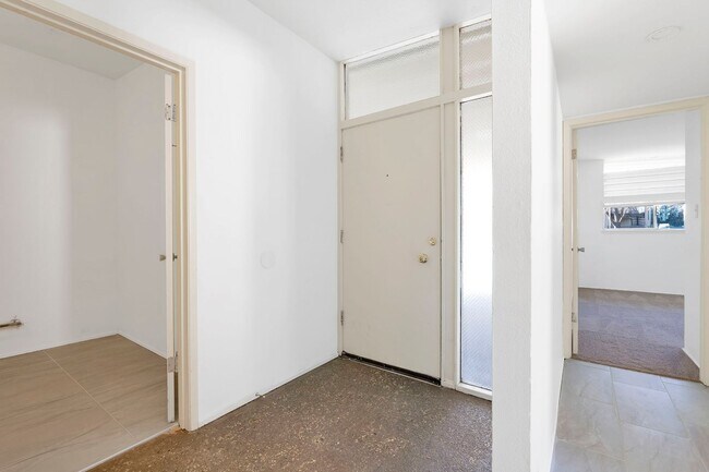 Foto del edificio - 912-912 J St