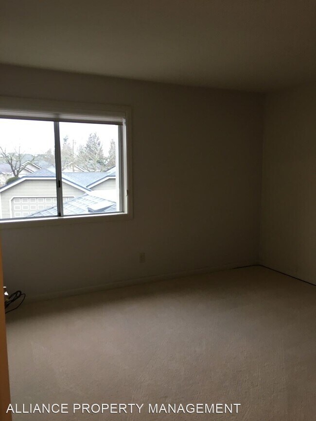 Building Photo - 2044 Stonefield Ln