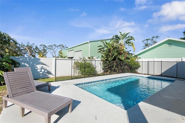 Building Photo - 27 Mala Compra Rd