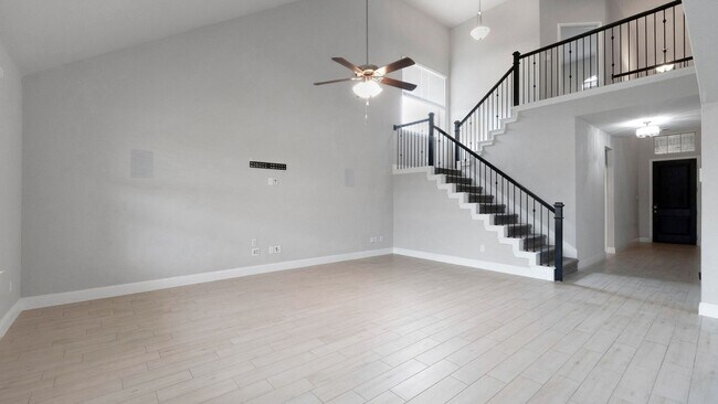 Building Photo - Spacious 5BR House in Midlothian