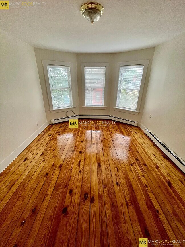 Foto del edificio - 173 Pleasant St