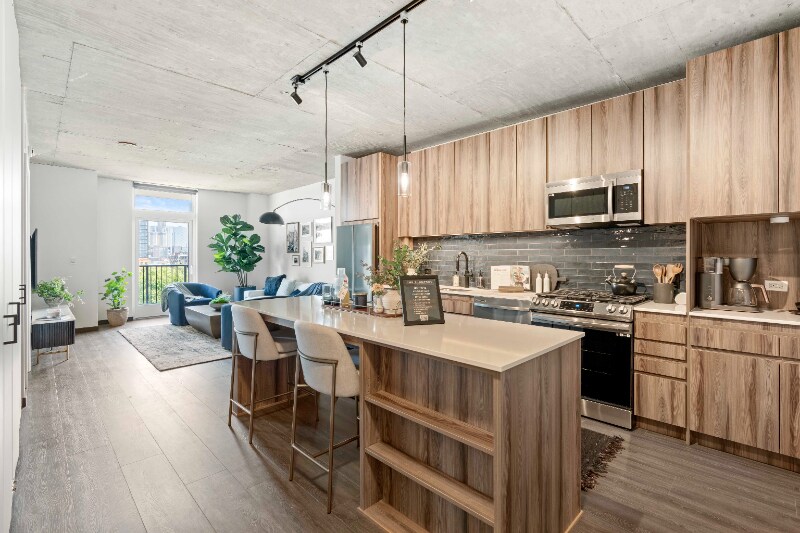 Foto principal - 169 N Ashland Ave