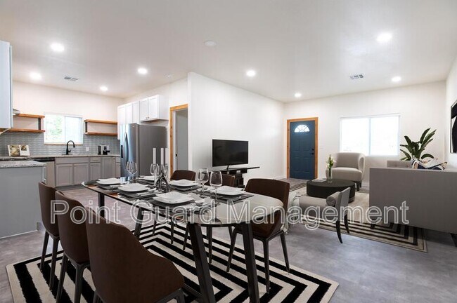 Foto del edificio - 2875 N Oliver St