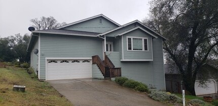 Building Photo - 18371 Deer Hill Rd