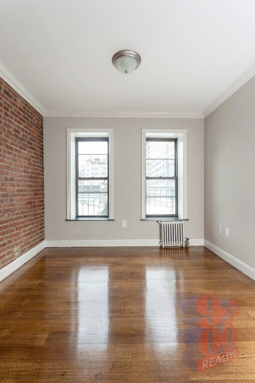 Building Photo - 334 E 100th St