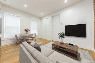 Building Photo - 146 Mulberry St