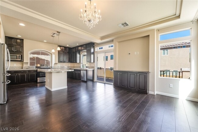 Foto del edificio - 5282 Ledgewood Creek Ave